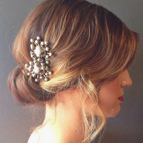 chignon-sur-cheveux-courts-pour-mariage-63 Chignon sur cheveux courts pour mariage