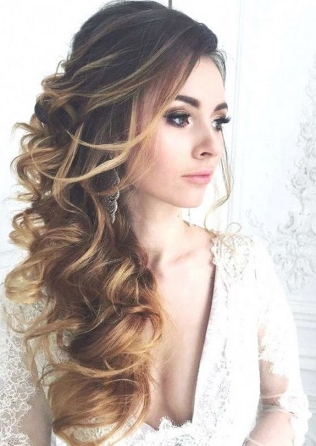 coiffure-femme-mariage-cheveux-courts-11_15 Coiffure femme mariage cheveux courts