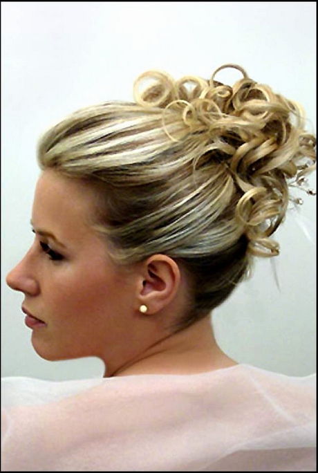 coiffure-mariage-cheveux-court-mi-long-73_3 Coiffure mariage cheveux court mi long