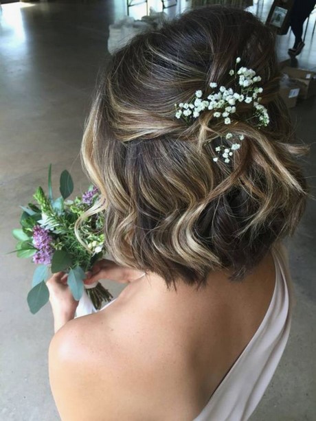 Coiffure mariage cheveux mi long lachés