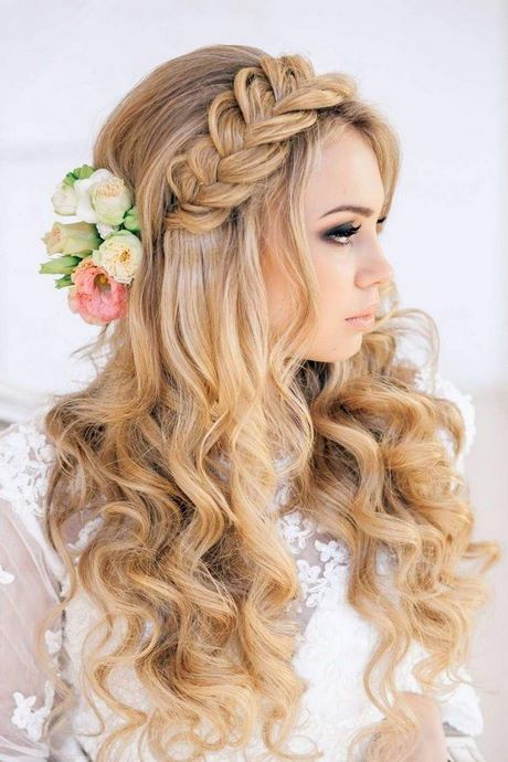 coiffure-tresse-cheveux-long-mariage-95_16 Coiffure tresse cheveux long mariage