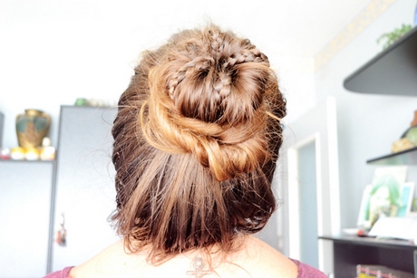 tuto-coiffure-tresse-chignon-65_12 Tuto coiffure tresse chignon