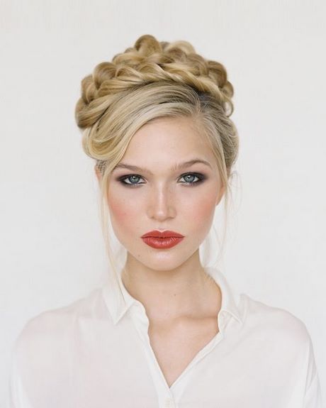 chignon-mariage-tendance-2022-24_9 Chignon mariage tendance 2022