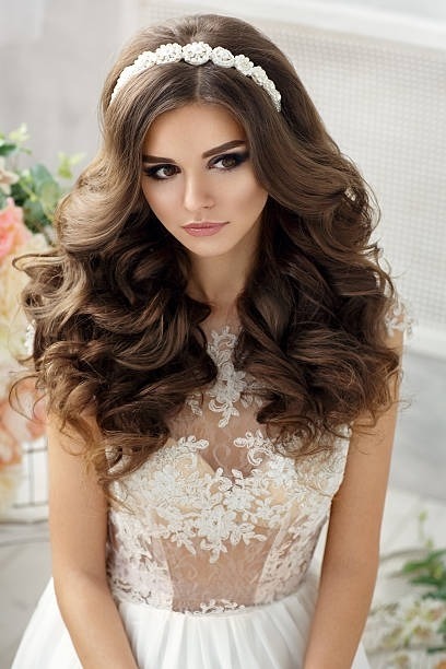 coiffure-mariage-2022-cheveux-long-75_8 Coiffure mariage 2022 cheveux long