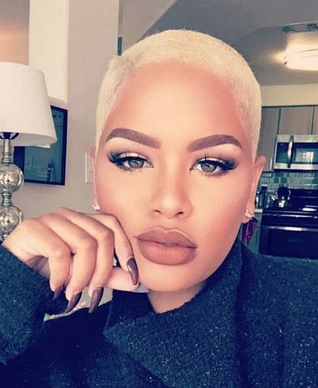 coupe-courte-et-couleur-tendance-2022-89_2 Coupe courte et couleur tendance 2022