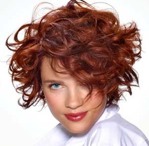 cheveux-friss-coiffure-femme-48_8 Cheveux frisés coiffure femme