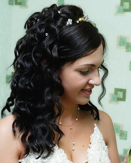 coiffure-de-mariage-cheveux-boucls-22_5 Coiffure de mariage cheveux bouclés