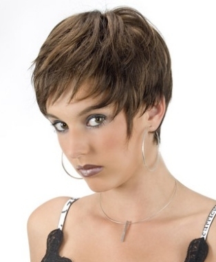 modele-de-coupe-cheveux-court-femme-15_6 Modele de coupe cheveux court femme