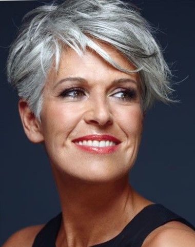 cheveux-courts-femme-60-ans-51 ﻿Cheveux courts femme 60 ans