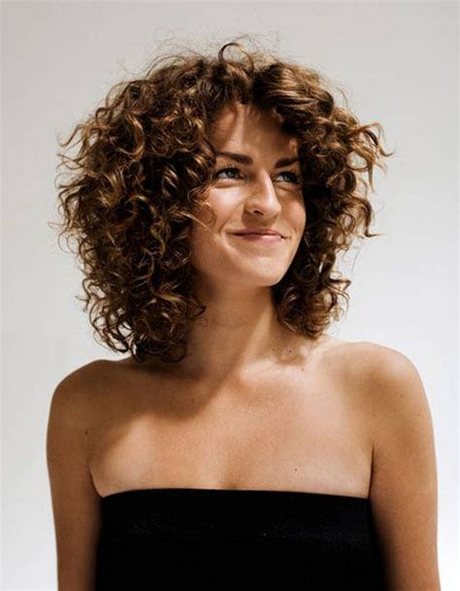 coupe-cheveux-femme-frisee-69 Coupe cheveux femme frisée