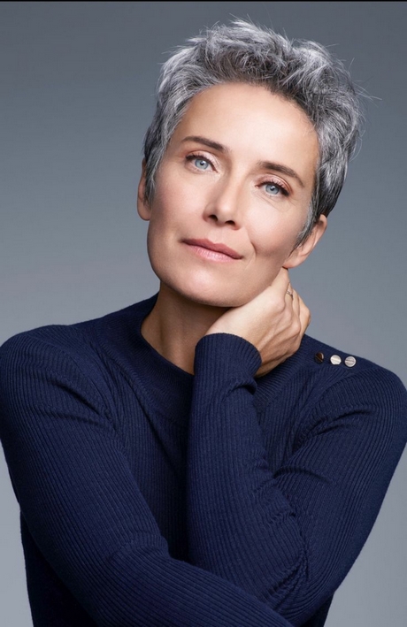 coupe-de-cheveux-gris-femme-50-ans-69_7 Coupe de cheveux gris femme 50 ans