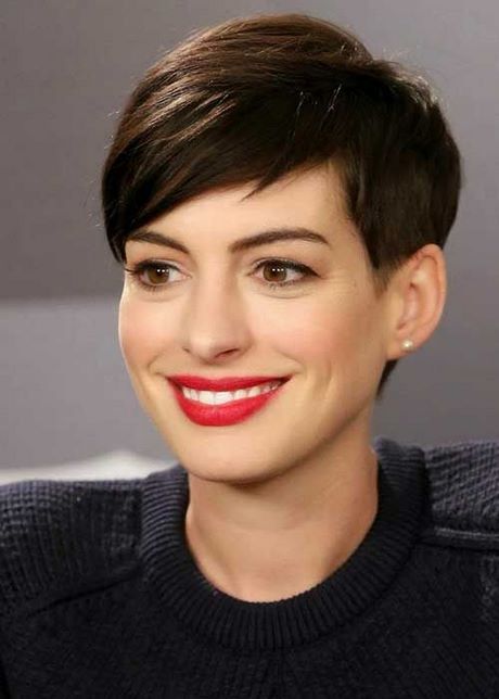 anne-hathaway-cheveux-courts-90_7 Anne hathaway cheveux courts