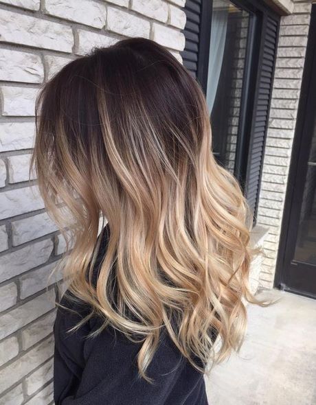 balayage-blond-sur-brune-cheveux-court-27_7 Balayage blond sur brune cheveux court