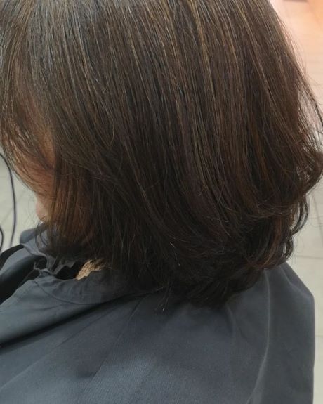 brune-cheveux-mi-long-48_18 Brune cheveux mi long