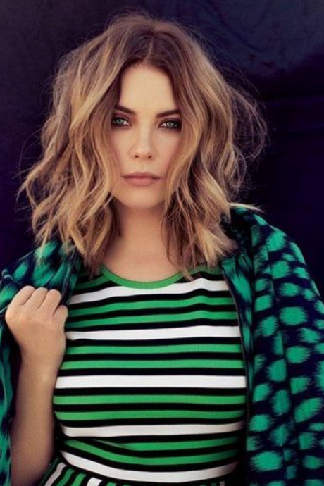 Carré long cheveux ondulés  Beauté et style