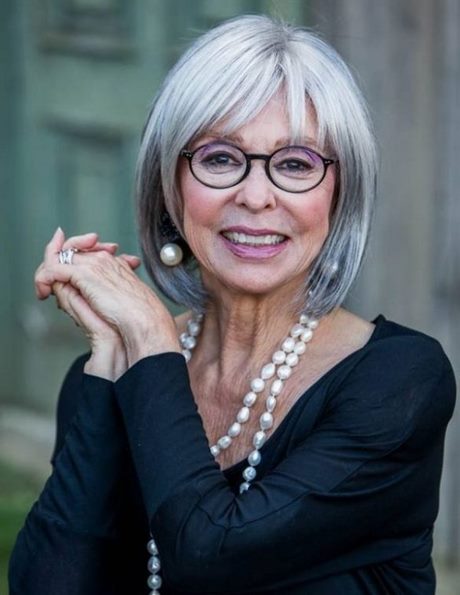 cheveux-gris-court-femme-60-ans-24_8 Cheveux gris court femme 60 ans