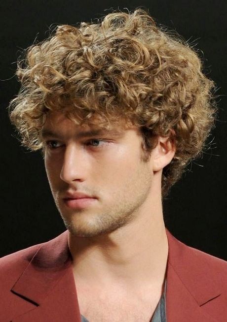 cheveux-mi-long-boucle-homme-04_16 Cheveux mi long bouclé homme