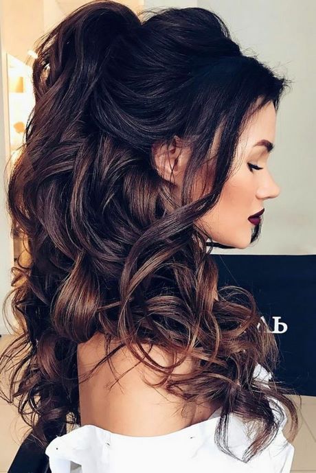 coiffure-boucle-cheveux-long-48_2 Coiffure boucle cheveux long