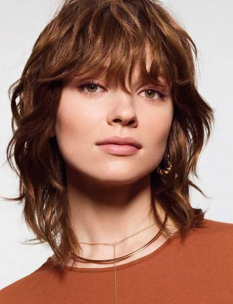 coupe-cheveux-frange-longue-30_17 Coupe cheveux frange longue