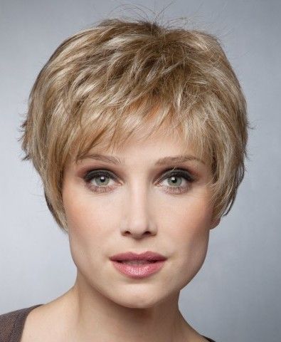 coupe-courte-cheveux-gris-femme-60-ans-52_19 Coupe courte cheveux gris femme 60 ans