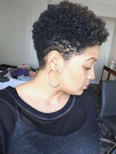 coupe-de-cheveux-femme-noir-court-01_11 Coupe de cheveux femme noir court
