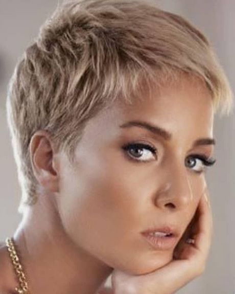 coupes-courtes-cheveux-gris-53_16 Coupes courtes cheveux gris