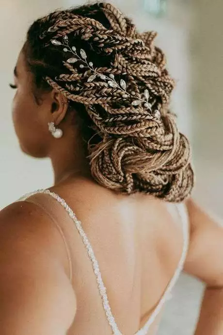 coiffure-africaine-mariage-2024-08_3-8 Coiffure africaine mariage 2024
