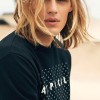 ﻿Homme blond cheveux long